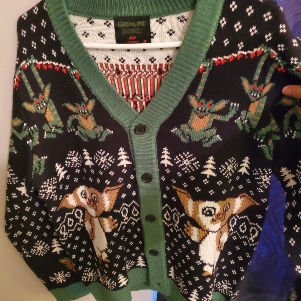 Middle of Beyond x MONDO Gremlins Christmas Knit Cardigan